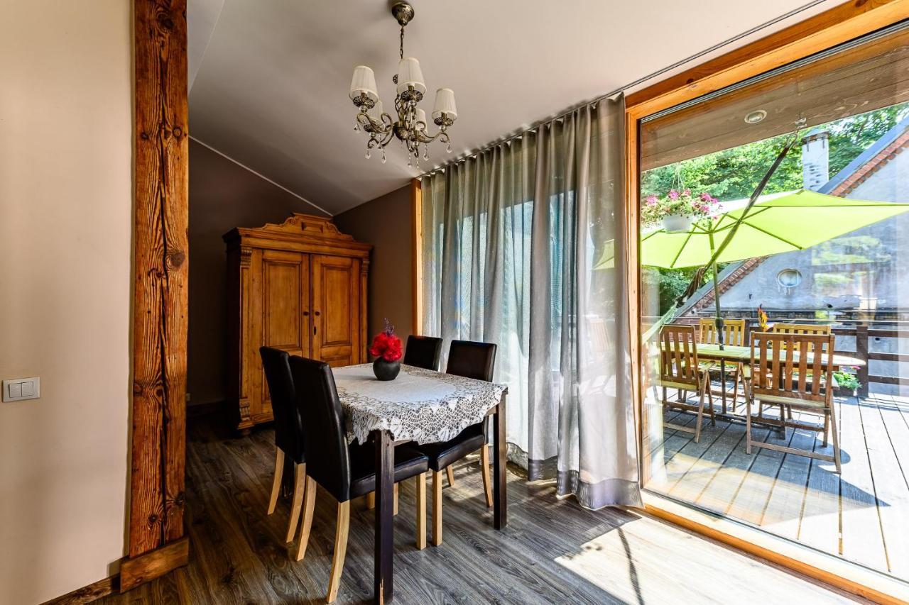 Holiday Apartment With Terrace Λιέπαγια Εξωτερικό φωτογραφία