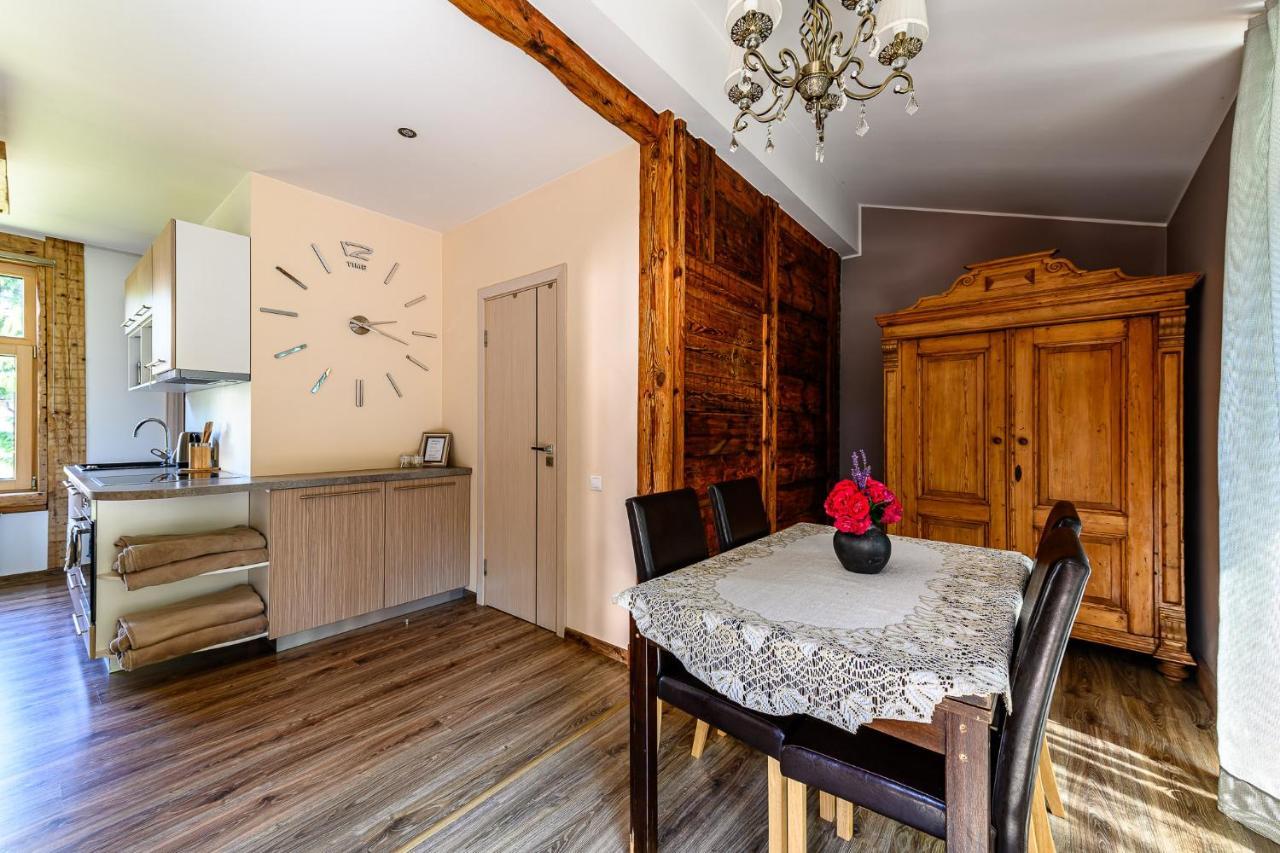 Holiday Apartment With Terrace Λιέπαγια Εξωτερικό φωτογραφία