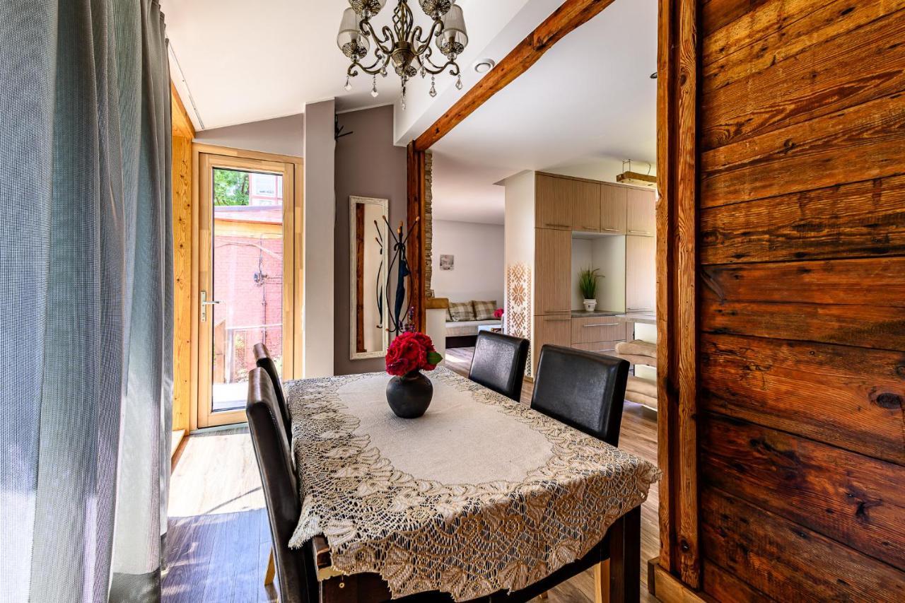 Holiday Apartment With Terrace Λιέπαγια Εξωτερικό φωτογραφία